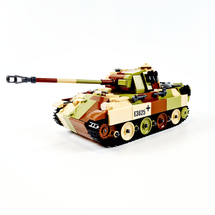 German panther tank in wood land camo