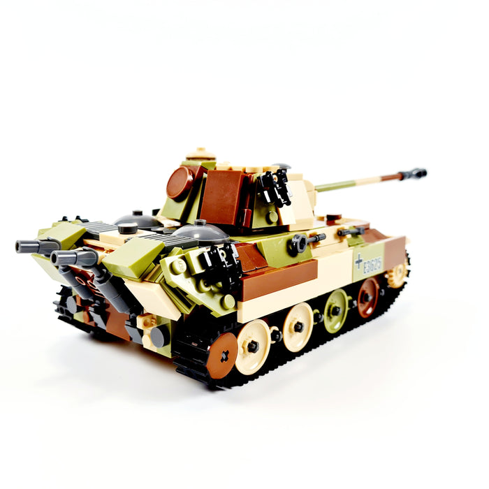 WW2 German panther tank brick built kit