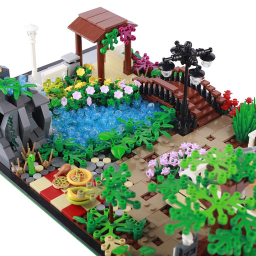 The Idyllic Public Garden MOC