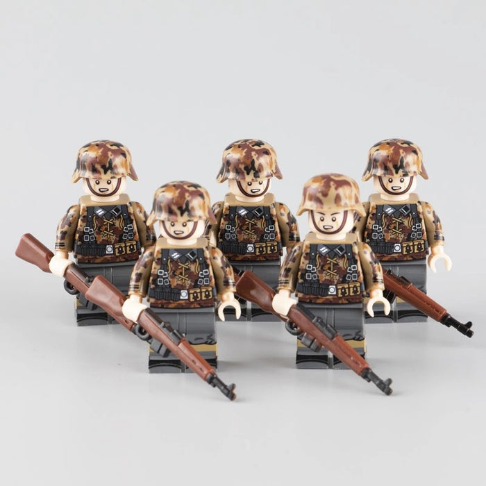 Camo German Soldiers Lego WW2 German Infantry With Erbsenmuster
